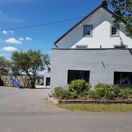 Dom wakacyjny Eifel Dream Schneifelhaus